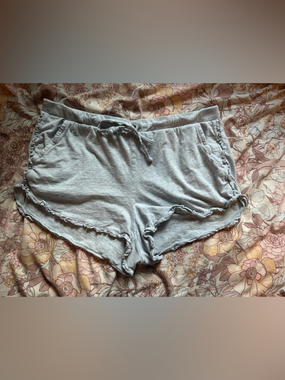 aerie Light Gray Ruffle Hem Lounge Shorts